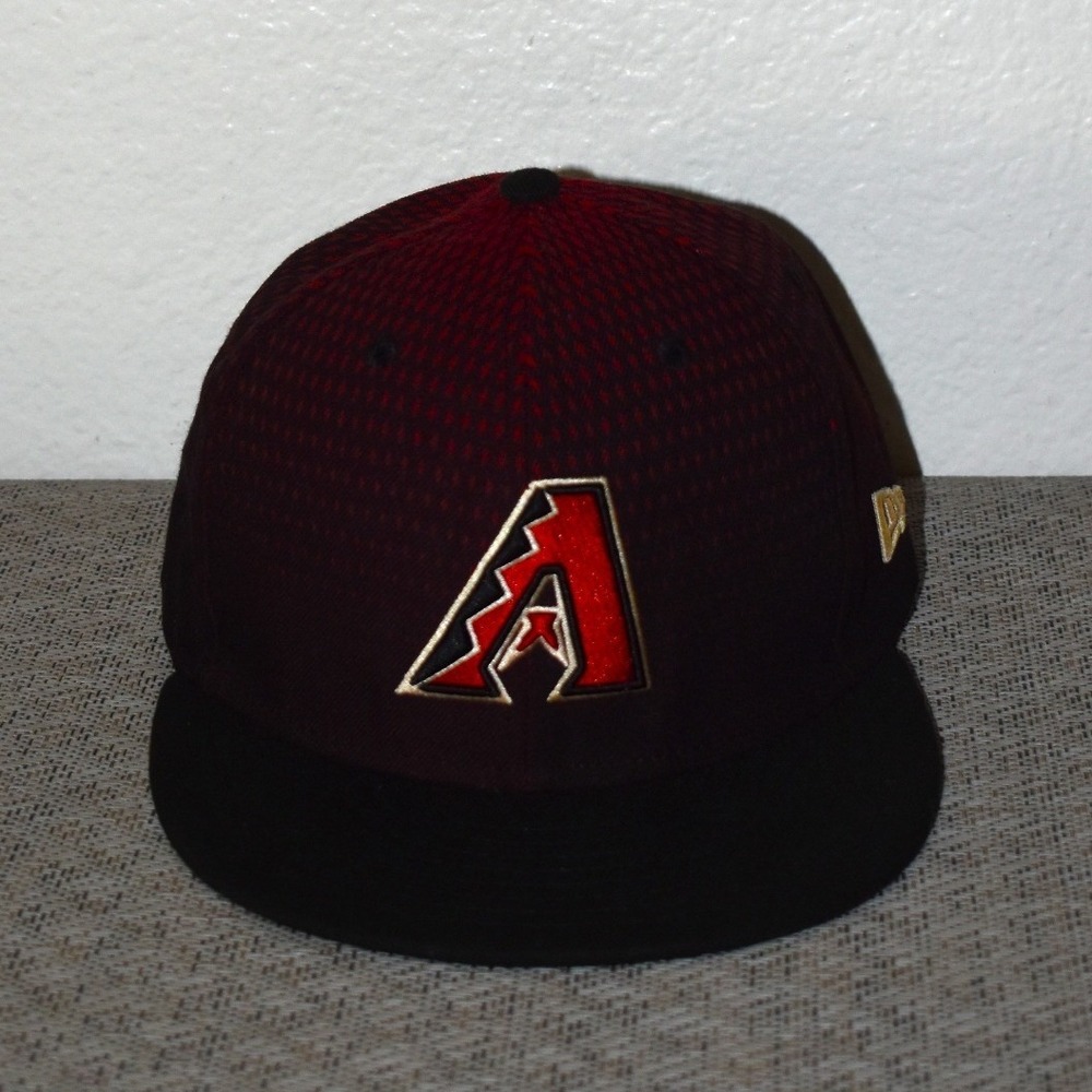New Era Arizona Diamondbacks Hat Mens 7 1/4 Burgundy 59FIFTY Fitted MLB